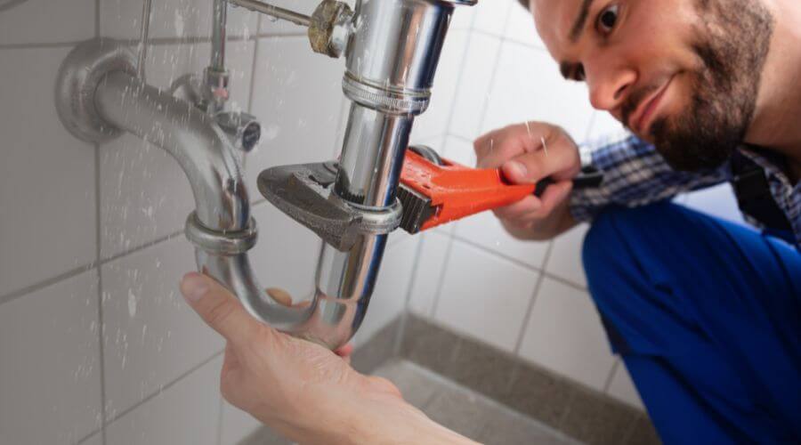 Professional same day plumber services in Mentone, IN