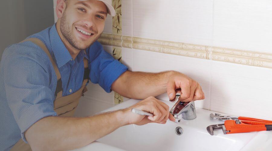 Professional same day plumber in Mentone, IN